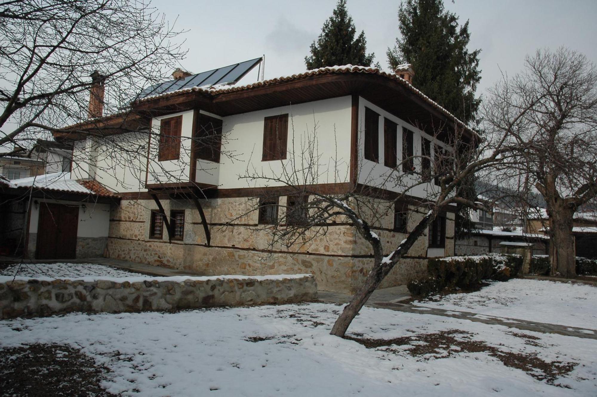 Djudjeva Kyshta Hotel Panaghiurişte Exterior foto