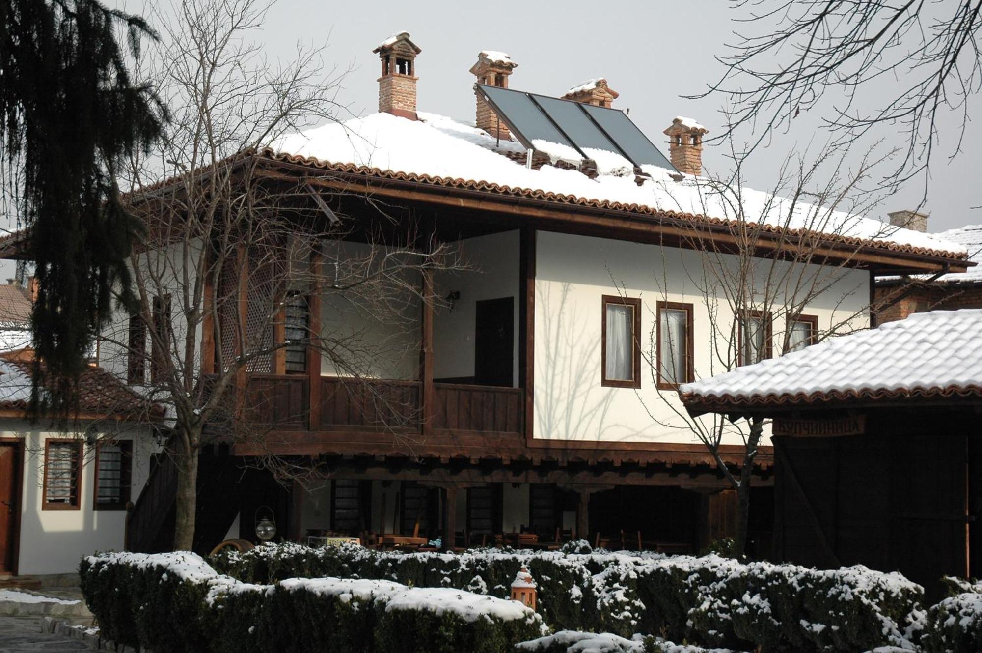 Djudjeva Kyshta Hotel Panaghiurişte Exterior foto