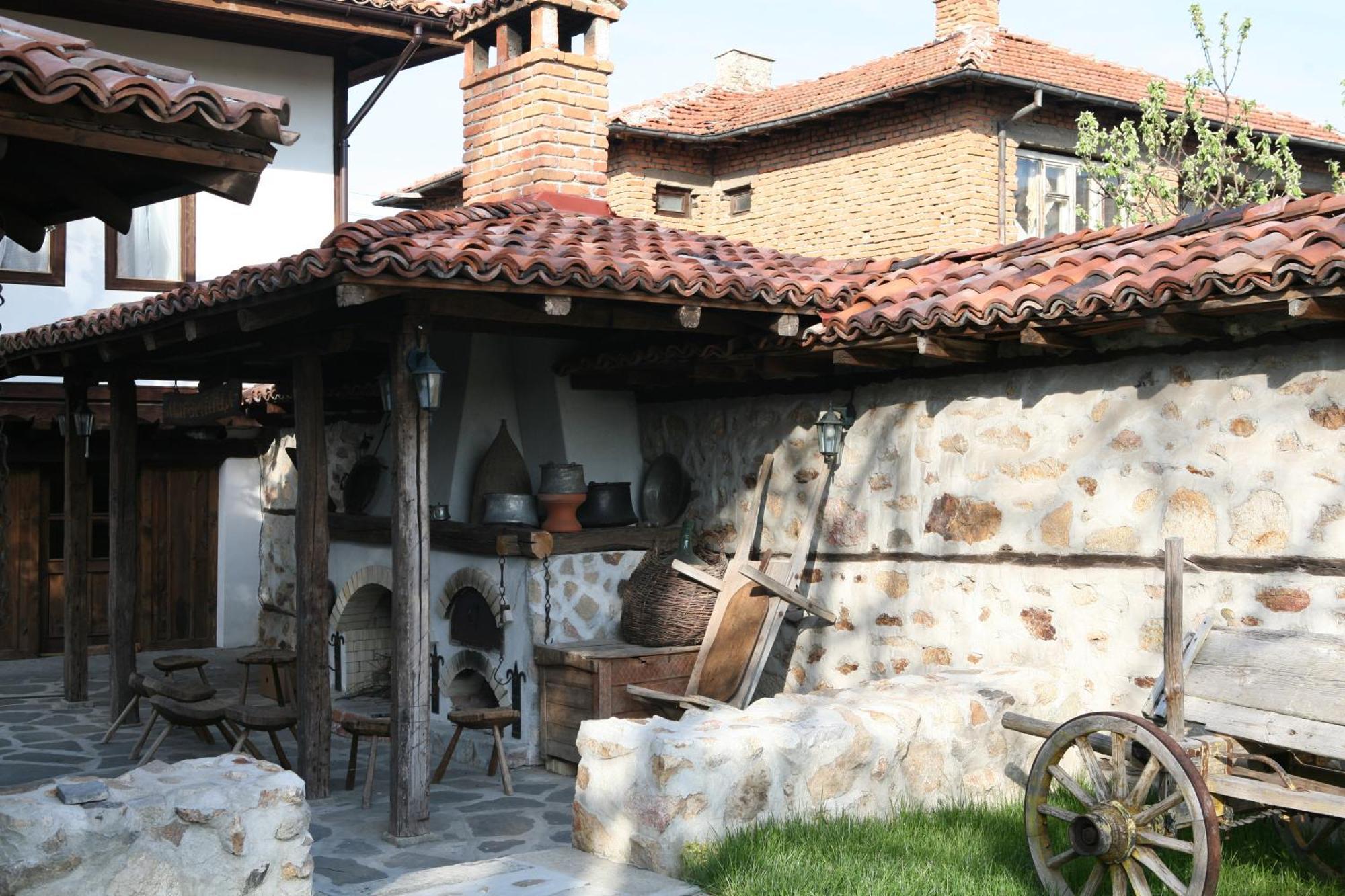 Djudjeva Kyshta Hotel Panaghiurişte Exterior foto