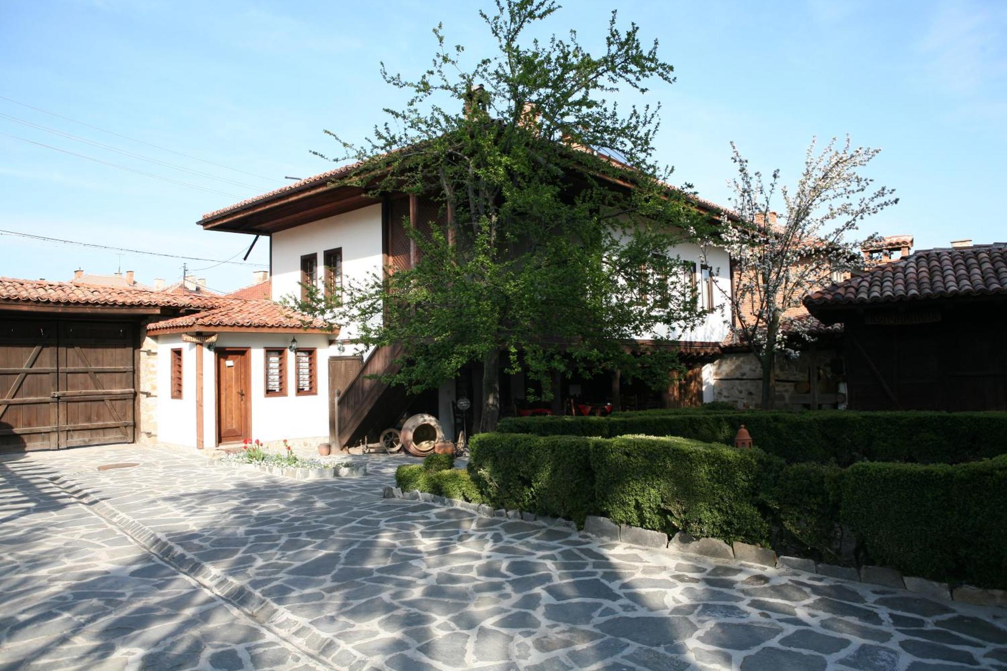 Djudjeva Kyshta Hotel Panaghiurişte Exterior foto