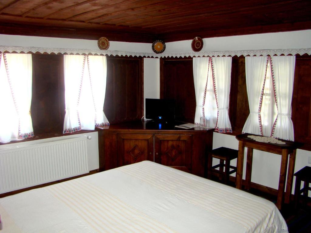 Djudjeva Kyshta Hotel Panaghiurişte Cameră foto
